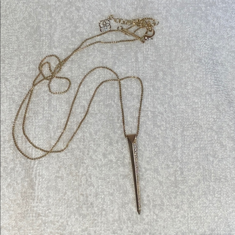 gold kendra scott necklace